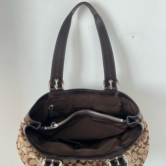 Coach Bag - Picture 3 of 13